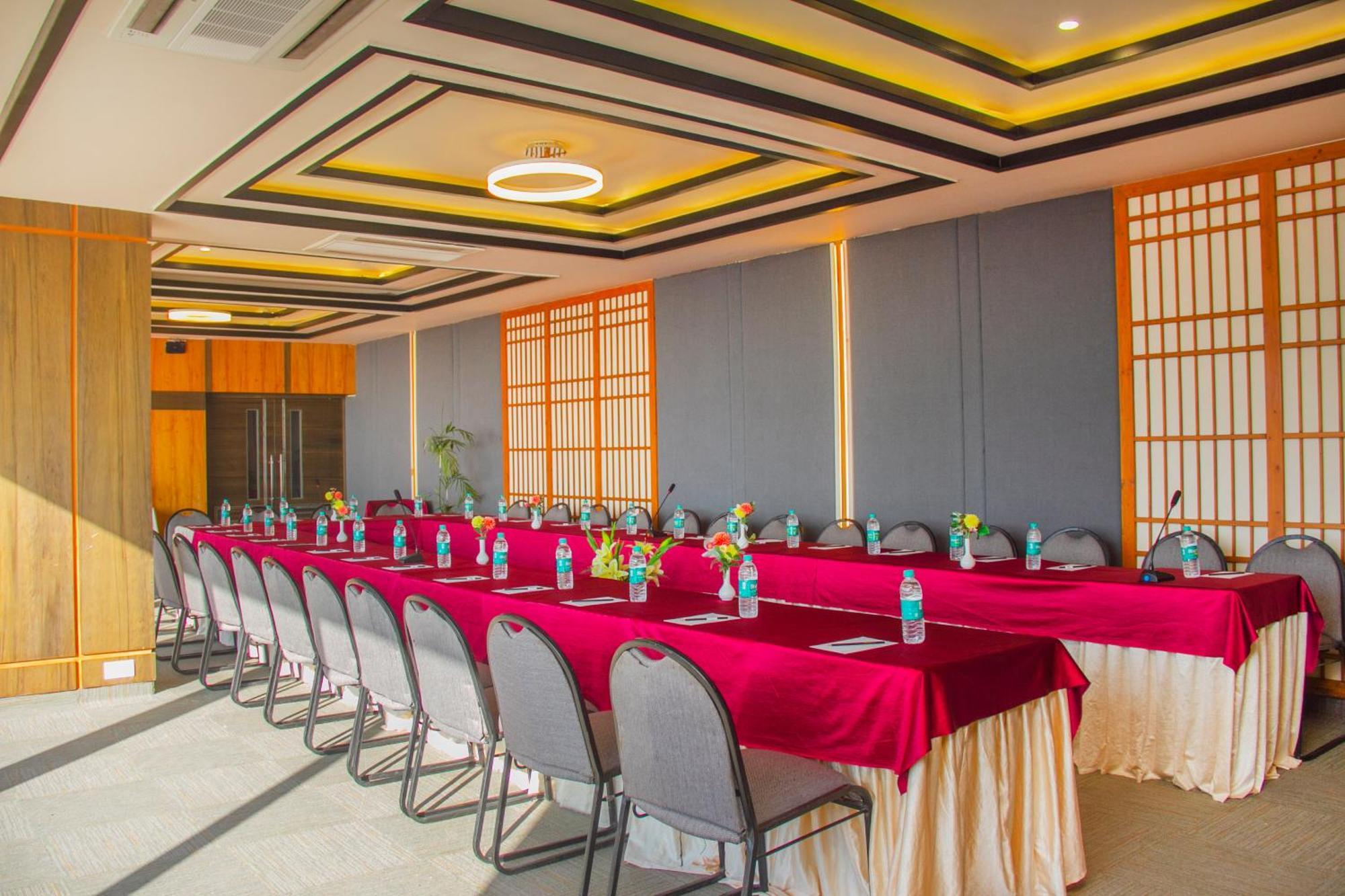 Amritara Surya, Mcleodganj, Dharamshala Hotel ภายนอก รูปภาพ